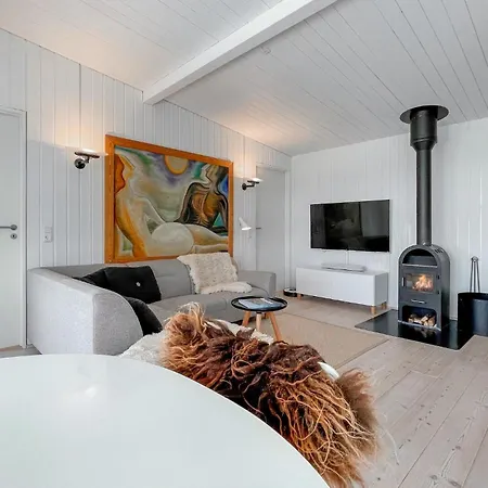 3 Bedroom Cozy In 別荘 *